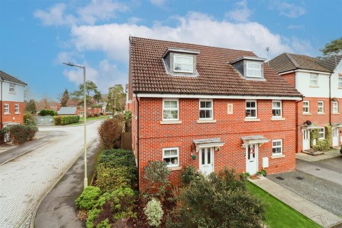 View Full Details for Haskins Drive, Farnborough