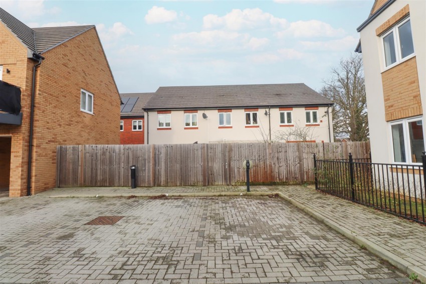 Images for Montreal Close, Farnborough