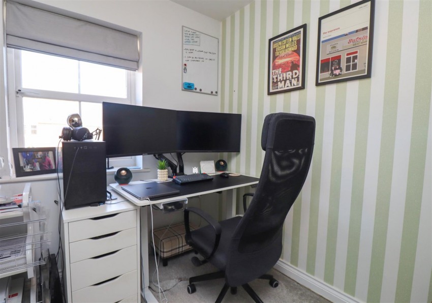 Images for King Henry Road, Fleet