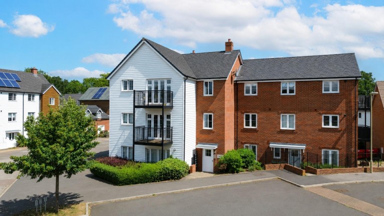 Newton Drive, Church Crookham, Fleet