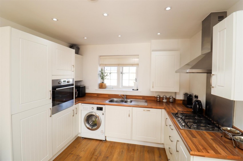 Images for Newton Drive, Church Crookham, Fleet