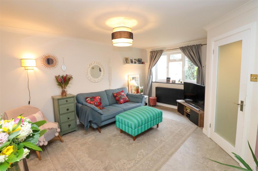 Images for Nether Vell-Mead, Church Crookham, Fleet