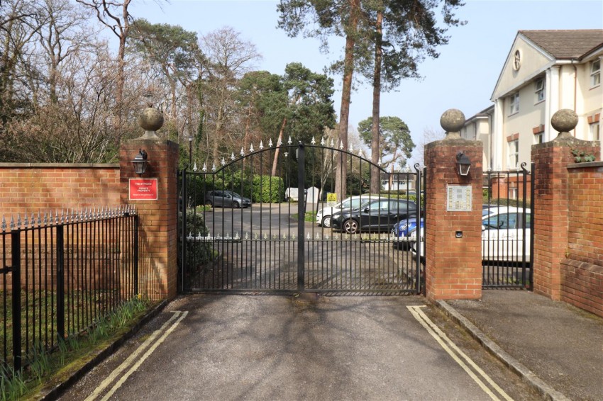 Images for The Byfrons, Boundary Road, Farnborough