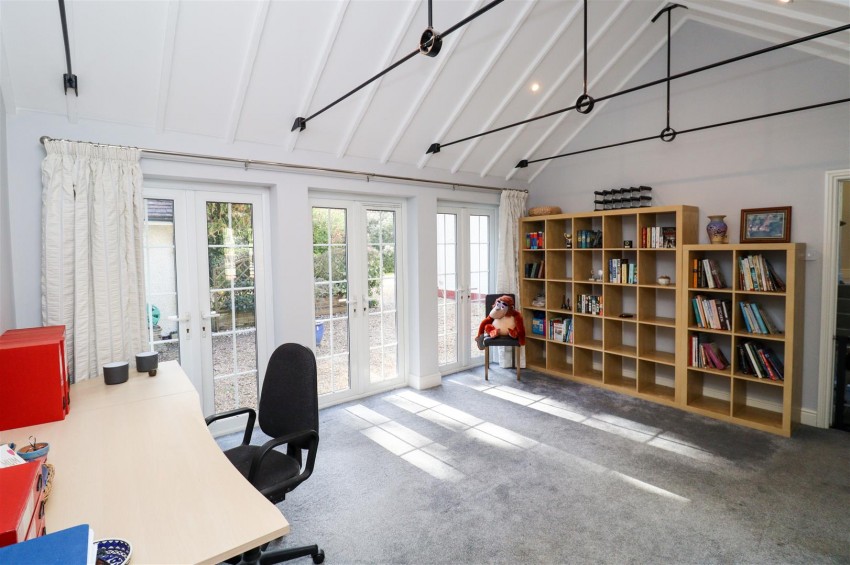 Images for Reading Road North, Fleet