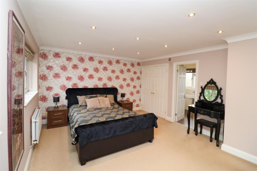 Images for Reading Road South, Fleet