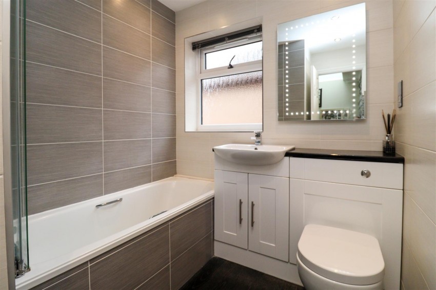 Images for Reading Road South, Fleet