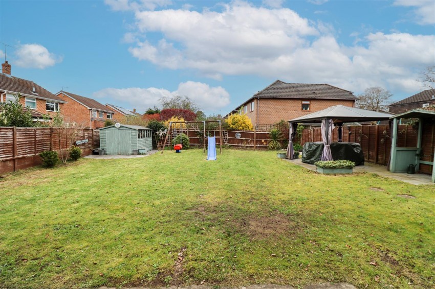 Images for Reading Road South, Fleet