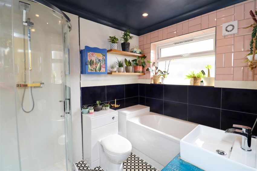 Images for Burns Avenue, Church Crookham, Fleet