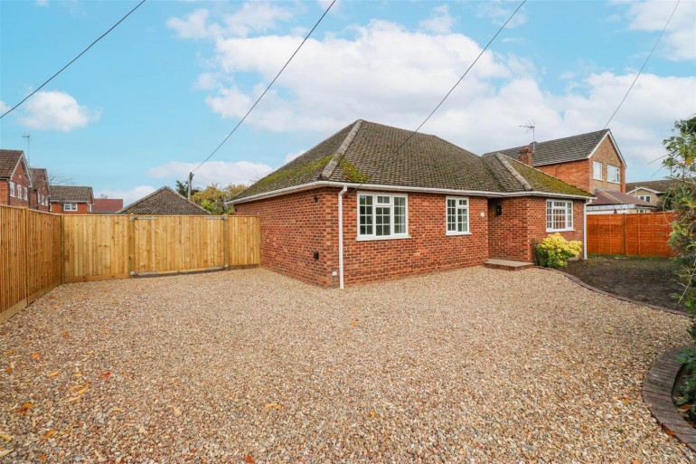 Pine Grove, Church Crookham, Fleet