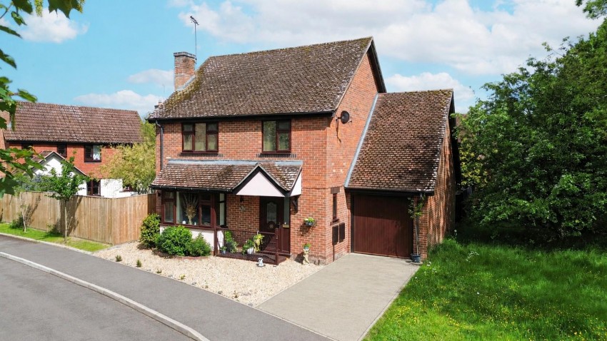 Images for Church View, Hartley Wintney, Hook