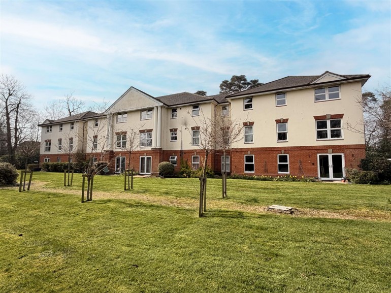 The Byfrons, Boundary Road, Farnborough