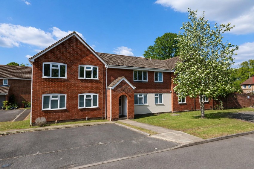 Images for Swan Way, Church Crookham, Fleet