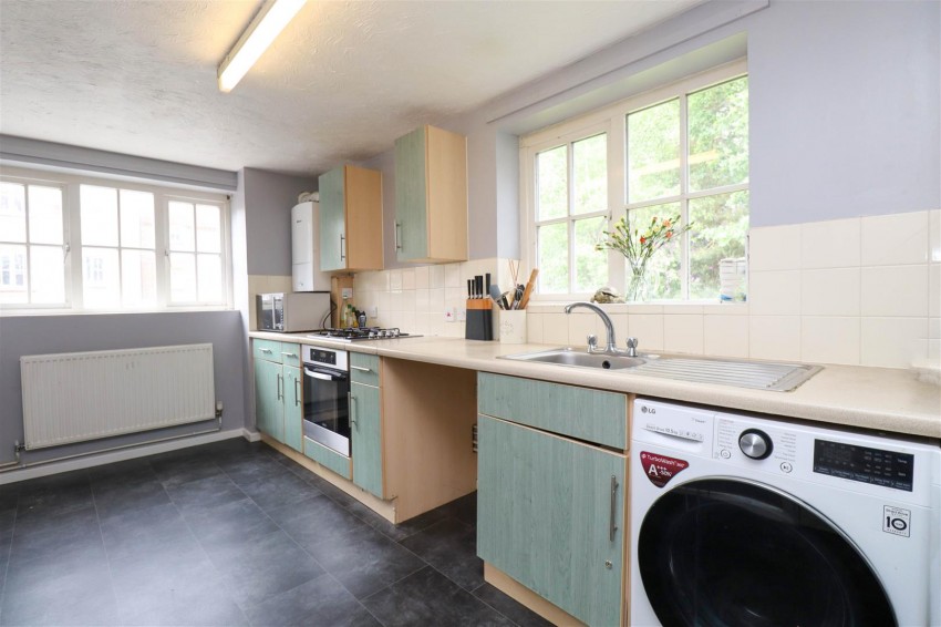 Images for Lyndhurst Road, Fleet