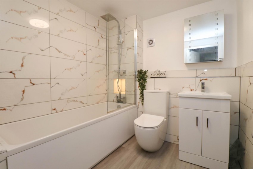Images for Lyndhurst Road, Fleet