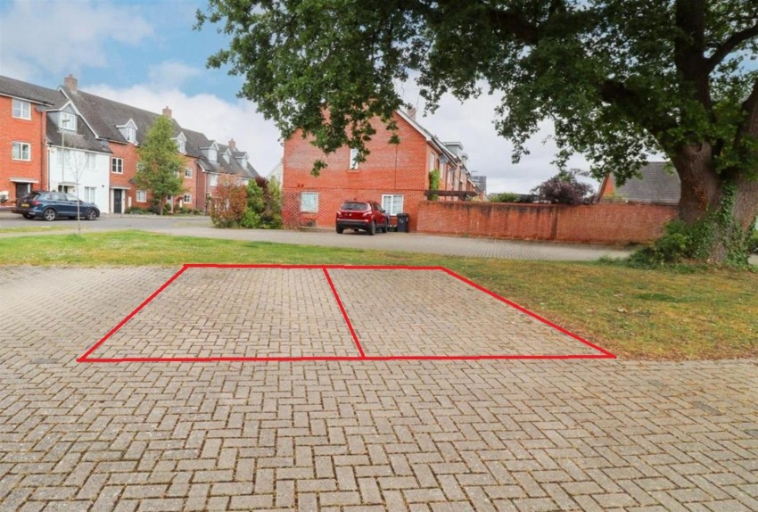 Images for Jubilee Drive, Church Crookham, Fleet
