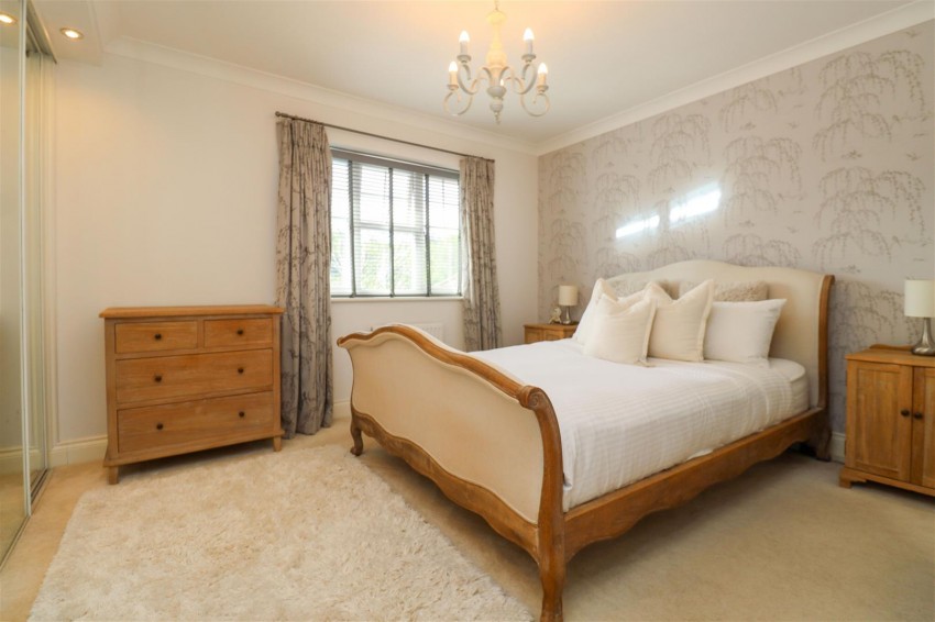 Images for Bufton Field, North Warnborough, Hook