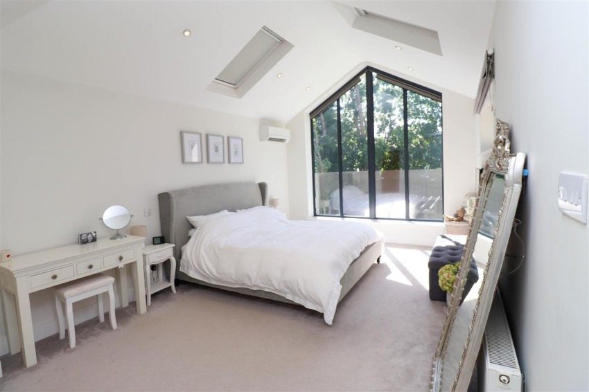 Images for Chinnock Close, Fleet