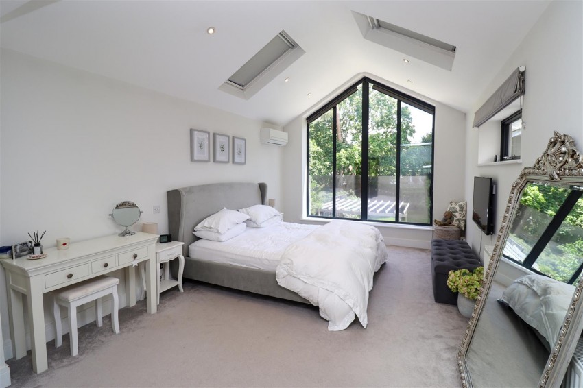 Images for Chinnock Close, Fleet