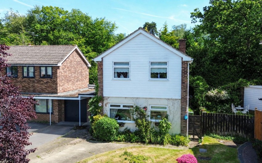 Images for Sycamore Crescent, Church Crookham, Fleet