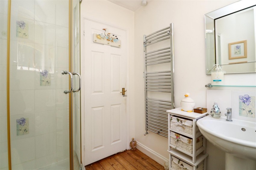 Images for Sycamore Crescent, Church Crookham, Fleet