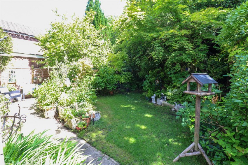 Images for Sycamore Crescent, Church Crookham, Fleet