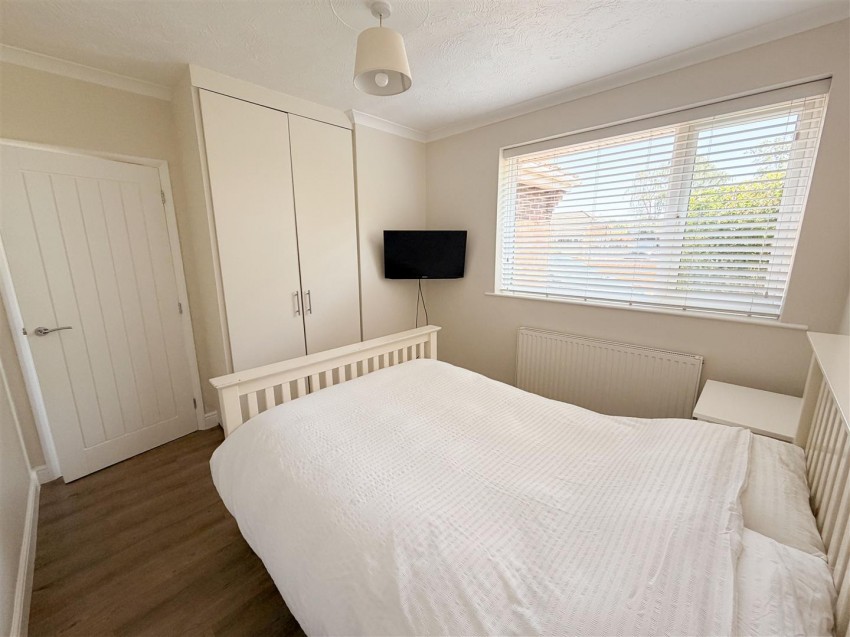 Images for Yeomans Close, Farnborough