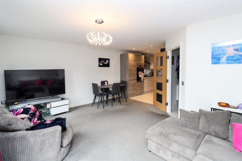 Images for Redfields Meadow, Church Crookham, Fleet