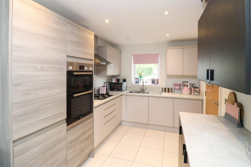Images for Redfields Meadow, Church Crookham, Fleet