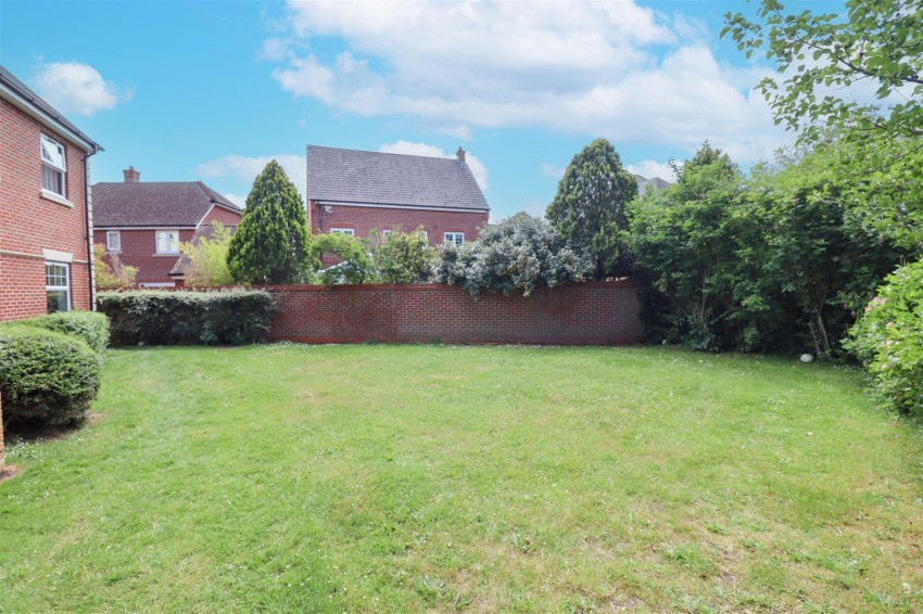Images for Waleron Road, Fleet