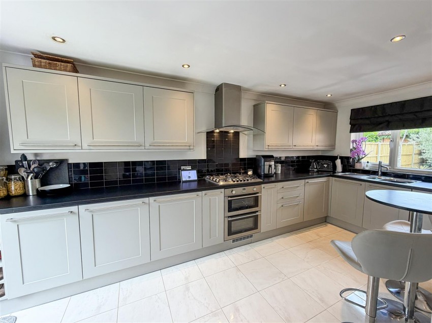 Images for Oasthouse Drive, Fleet