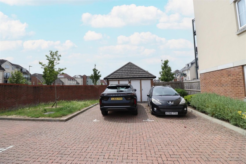 Images for Barn Avenue, Aldershot