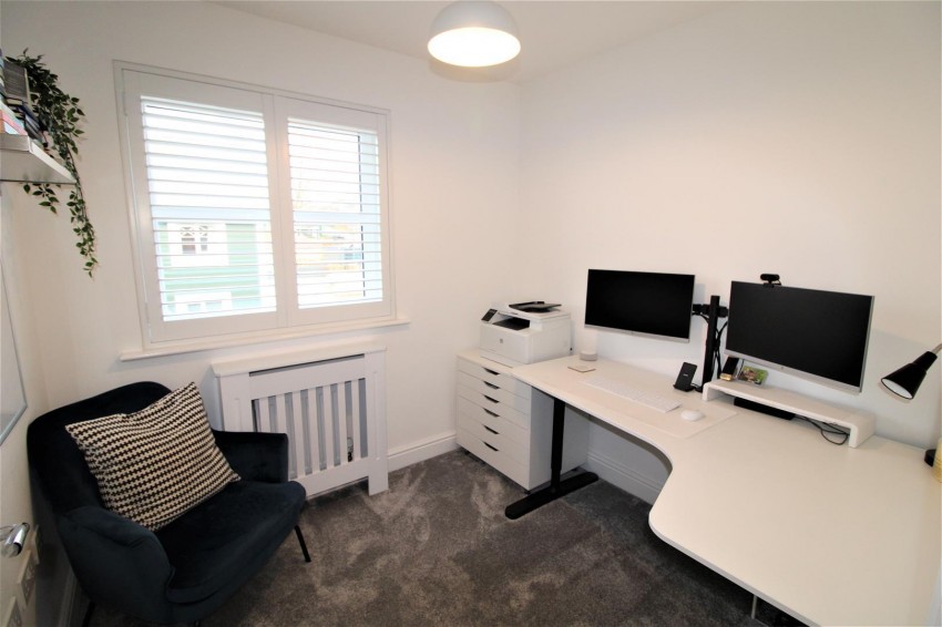 Images for Nugent Close, Church Crookham, Fleet