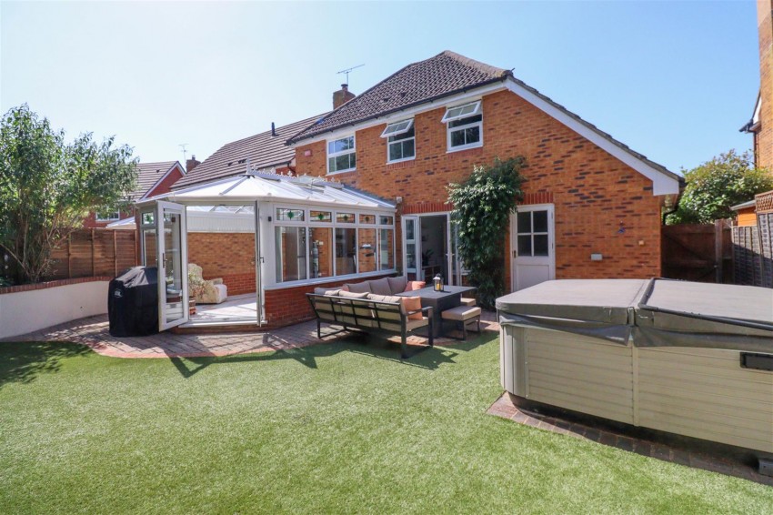 Images for Camus Close, Church Crookham, Fleet