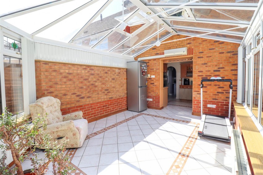 Images for Camus Close, Church Crookham, Fleet