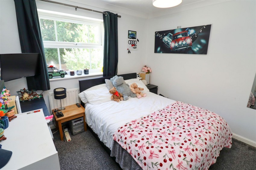 Images for Camus Close, Church Crookham, Fleet