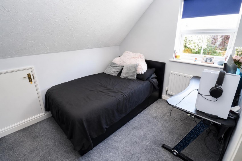Images for Camus Close, Church Crookham, Fleet