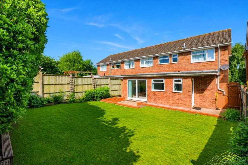 Images for Laurel Close, North Warnborough, Hook