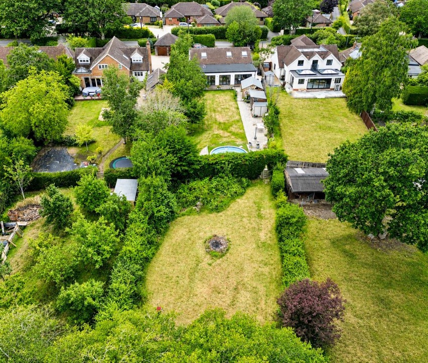 Images for Wedmans Lane, Rotherwick, Hook