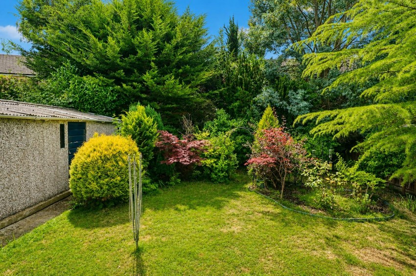 Images for Andrews Close, Church Crookham, Fleet