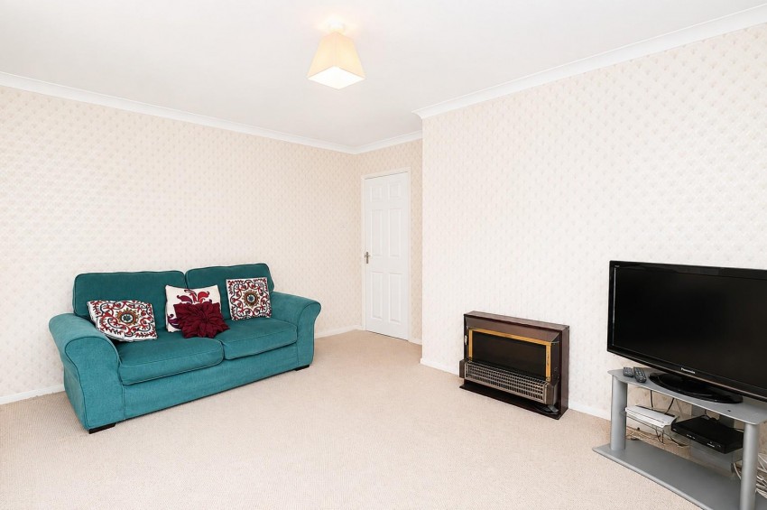 Images for Andrews Close, Church Crookham, Fleet