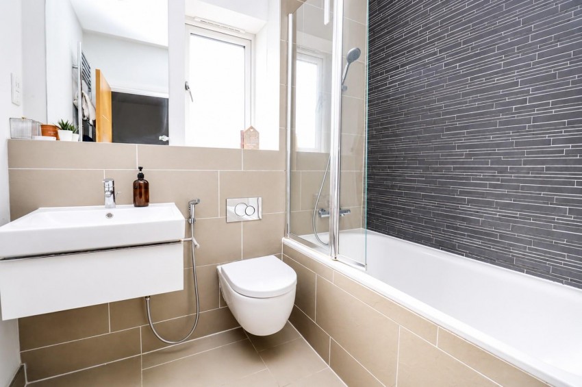 Images for Willowbourne, Fleet