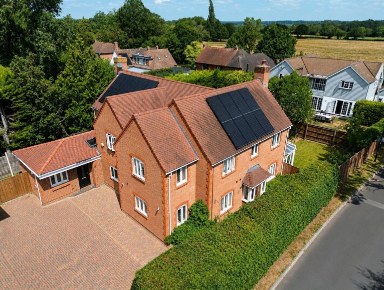 Knight Close, Fleet