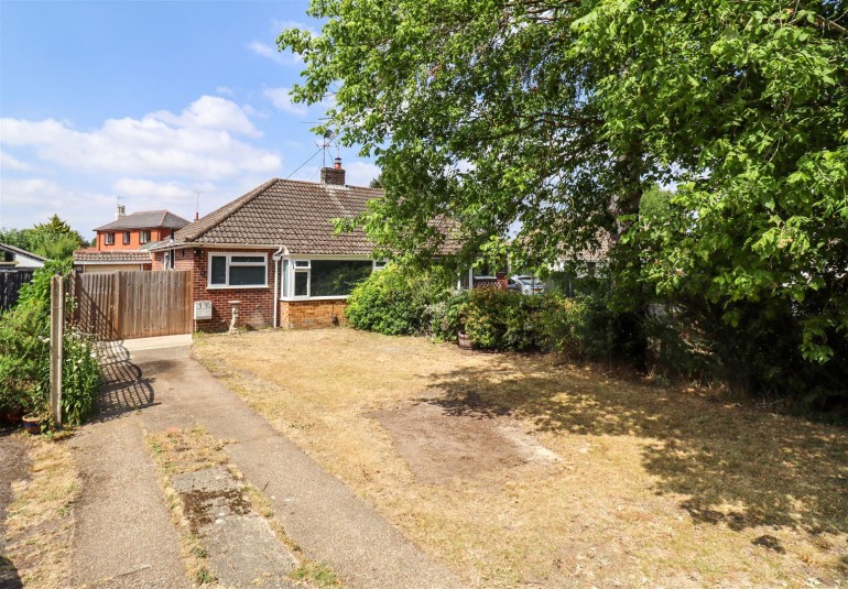 Pondtail Close, Fleet