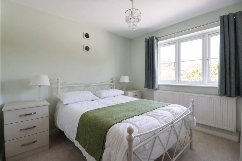 Images for Blackthorn Crescent, Farnborough