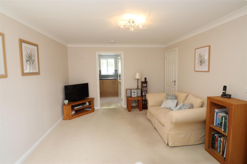 Images for Compton Way, Sherfield-On-Loddon, Hook