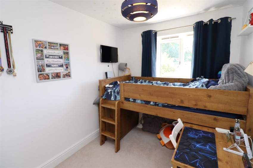 Images for Nugent Close, Church Crookham, Fleet