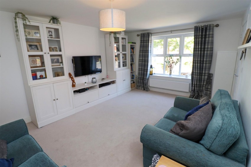 Images for Nugent Close, Church Crookham, Fleet