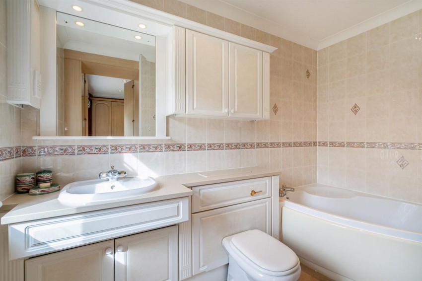Images for Fleet Hill, Finchampstead, Wokingham