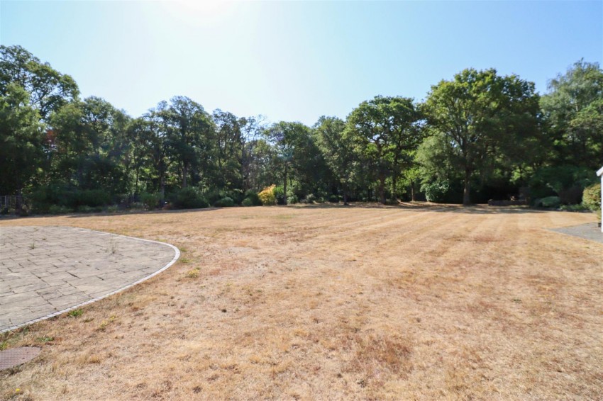 Images for Fleet Hill, Finchampstead, Wokingham