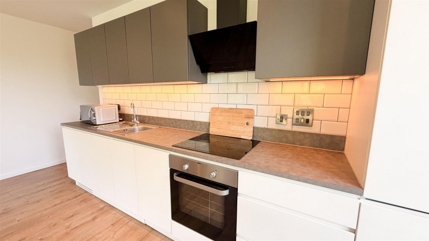 Images for 296 Farnborough Road, Farnborough